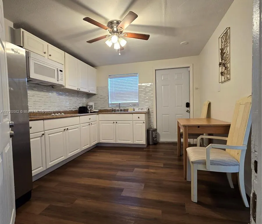 5712 Hollywood Blvd # 2, Hollywood FL 33021