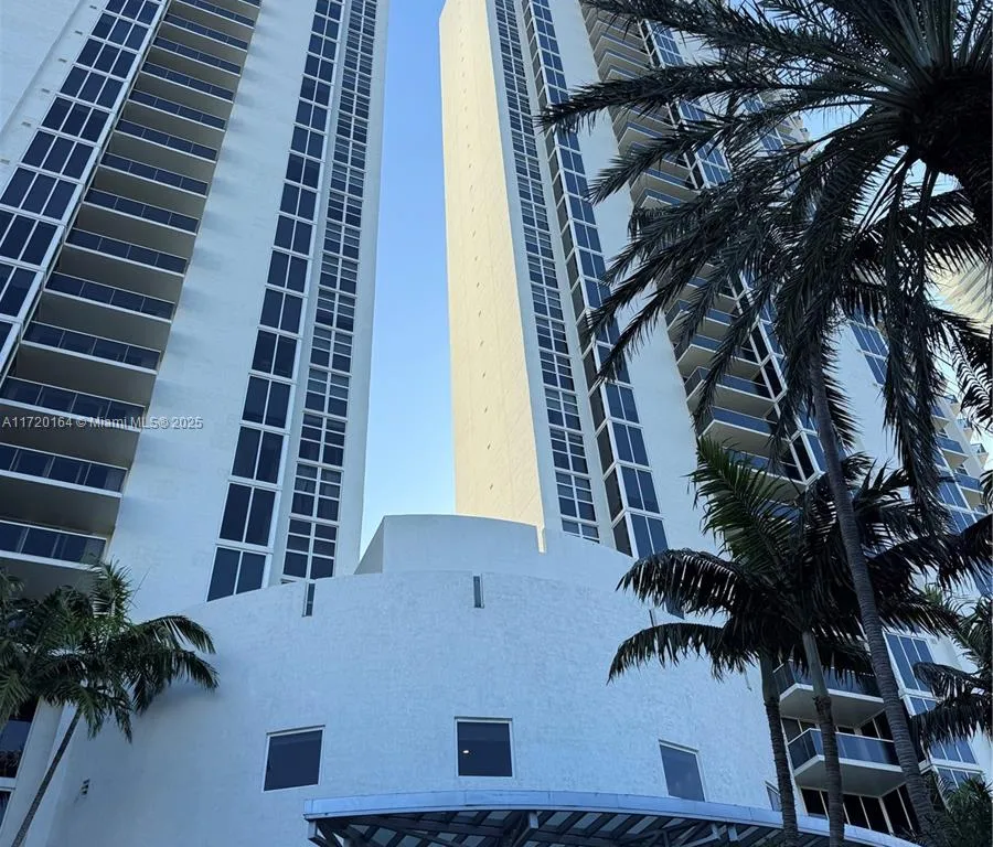 19111 Collins Ave # 2704, Sunny Isles Beach FL 33160