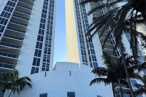 19111 Collins Ave # 2704, Sunny Isles Beach FL 33160