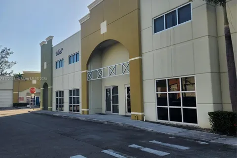 2051 NW 112th Ave # 111, Sweetwater FL 33172