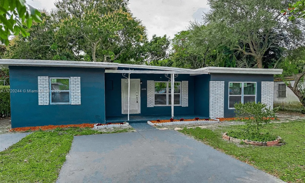 1240 NW 122nd St, North Miami FL 33167