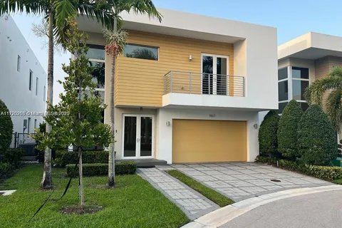 9867 NW 75th # 9867, Doral FL 33178