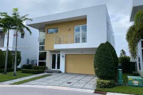9867 NW 75th # 9867, Doral FL 33178