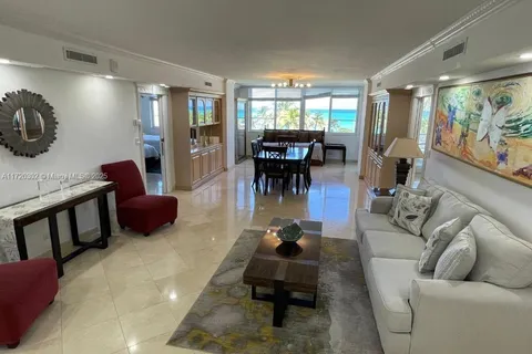 5005 Collins Ave # 411, Miami Beach FL 33140