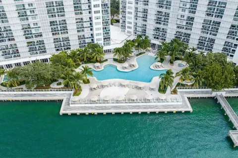 910 West Ave # 0424, Miami Beach FL 33139