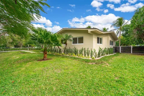 17505 SW 91st Ave, Palmetto Bay FL 33157