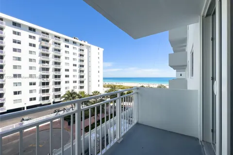 345 Ocean Dr # 521, Miami Beach FL 33139