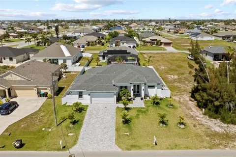 10 NW 35th AVE, Cape Coral FL 33993