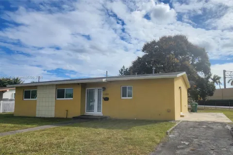 1200 NW 183rd St, Miami Gardens FL 33169