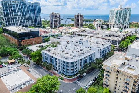 3339 Virginia St # 304, Miami FL 33133