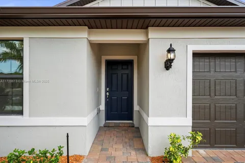 5280 Jasper Sq, Vero Beach FL 32967