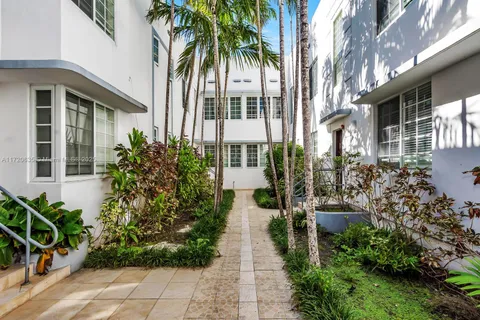 1000 Meridian Ave # 15, Miami Beach FL 33139