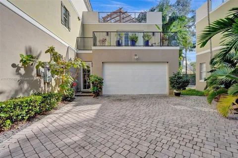 816 SW 10th St, Fort Lauderdale FL 33315