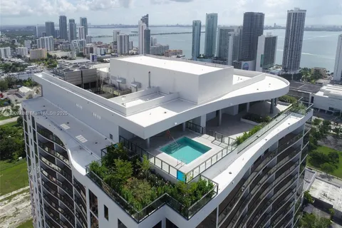 1600 NE 1st Ave # 3220, Miami FL 33132