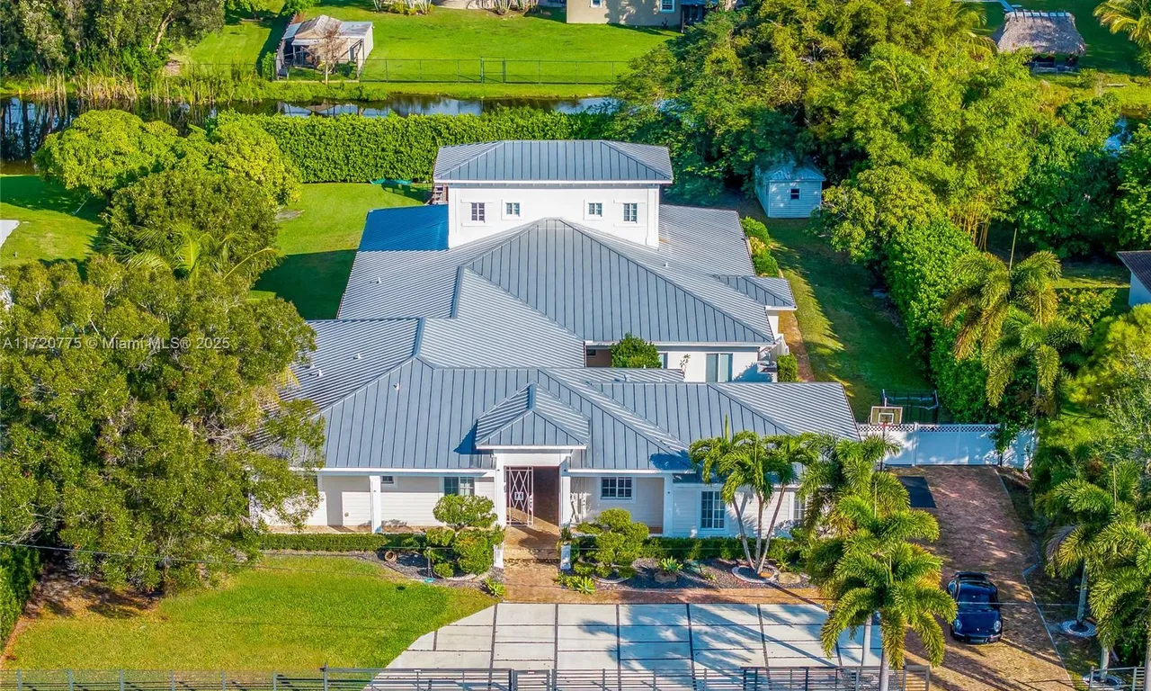 16701 SW 49th St, Southwest Ranches FL 33331