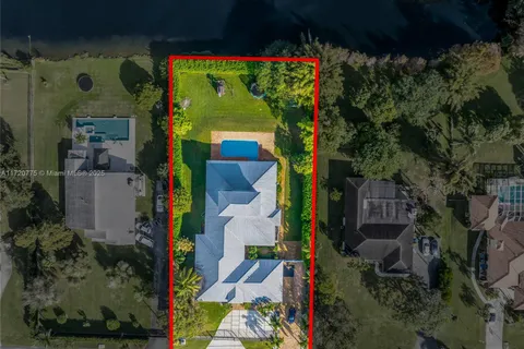 16701 SW 49th St, Southwest Ranches FL 33331