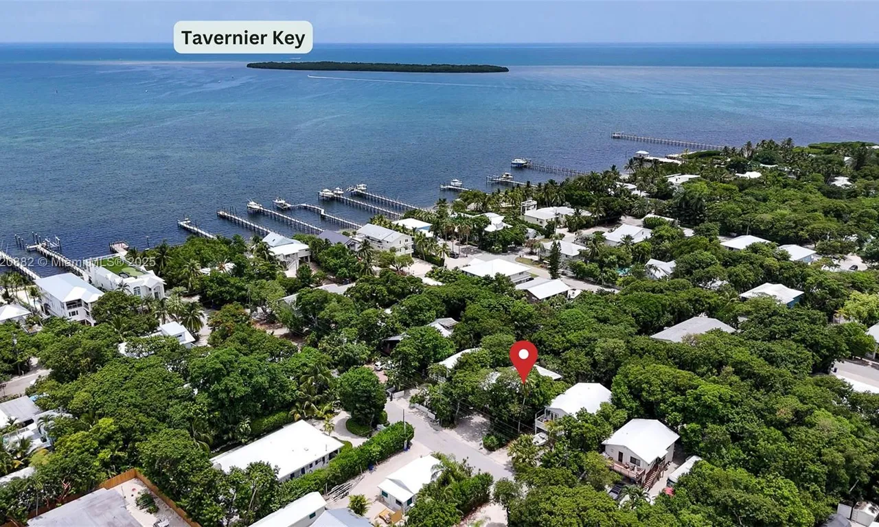 130 Ocean View Dr, Tavernier FL 33070