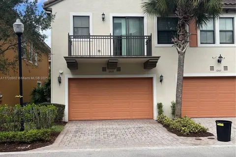 12671 NW 32nd Pl, Sunrise FL 33323