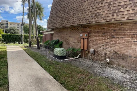 6130 NW 54th Ln # 6130, Tamarac FL 33319