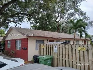 880 SW 28th St, Fort Lauderdale FL 33315