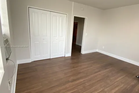 1554 SW 5th St, Miami FL 33135