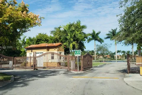 15286 SW 30th Ter, Miami FL 33185