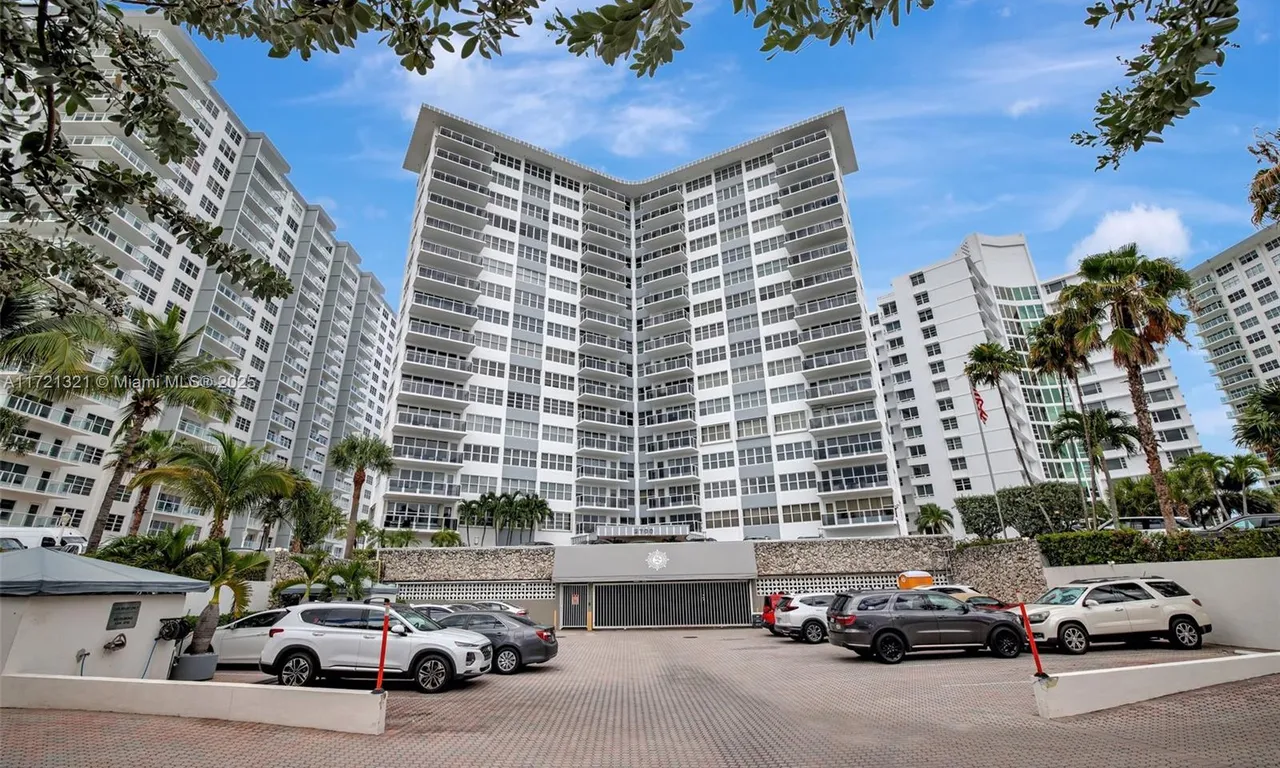 3700 Galt Ocean Dr # 303, Fort Lauderdale FL 33308