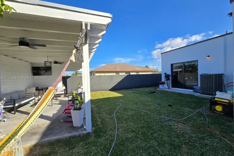10925 SW 218th Ter, Miami FL 33170