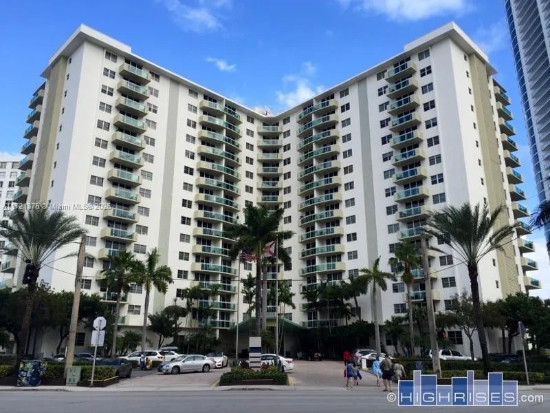 3001 S ocean drive # 733, Hollywood FL 33019