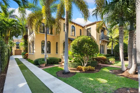 2330 Prairie Ave, Miami Beach FL 33140