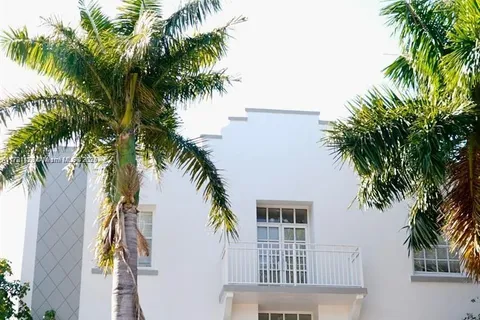 1502 Jefferson Ave # 108, Miami Beach FL 33139