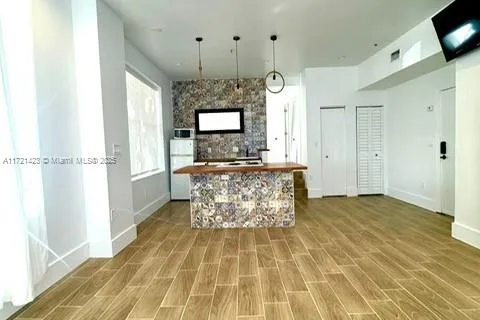1502 Jefferson Ave # 108, Miami Beach FL 33139
