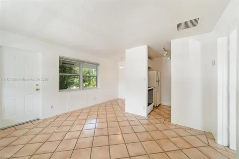 924 NE 17th Ter # 1, Fort Lauderdale FL 33304