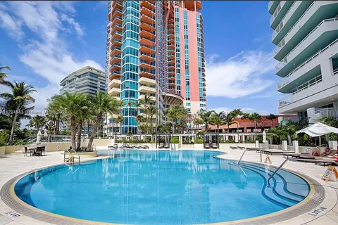 300 S Pointe Dr # 908, Miami Beach FL 33139