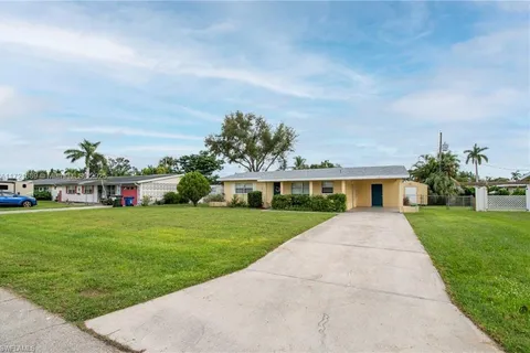 1442 Bryon RD, Fort Myers FL 33919