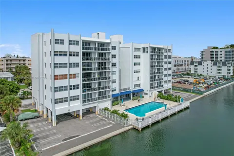 9381 E Bay Harbor Dr # 301N, Bay Harbor Islands FL 33154