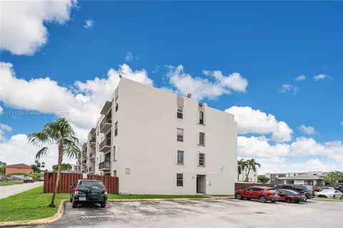 5775 W 20th Ave # 207, Hialeah FL 33012