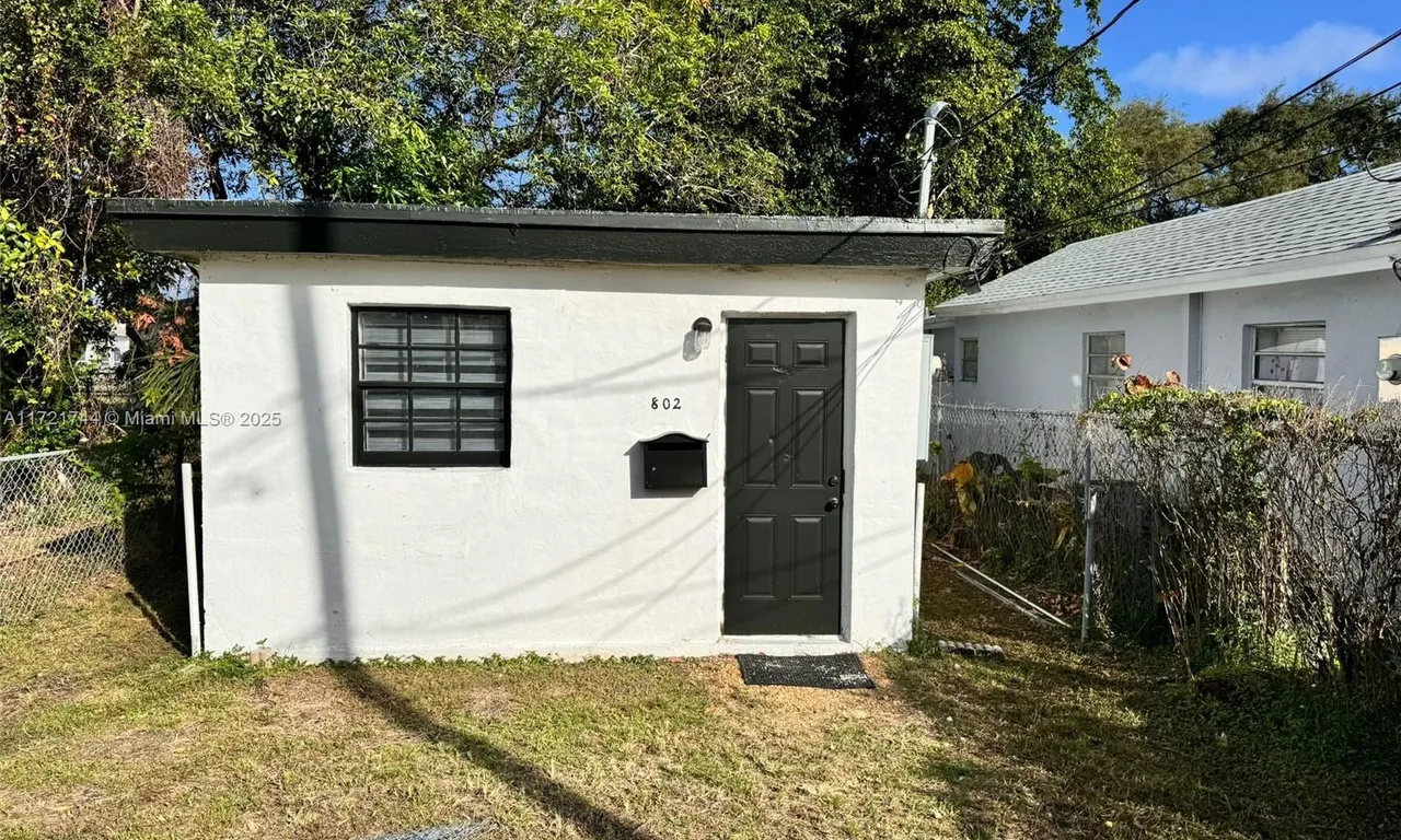 802 NW 3rd Ter # 0, Hallandale Beach FL 33009