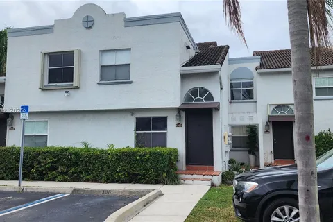 4960 NW 97th Pl # 307, Doral FL 33178