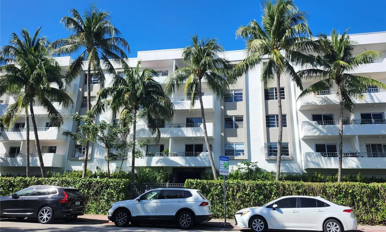 1610 Lenox Ave # 206, Miami Beach FL 33139