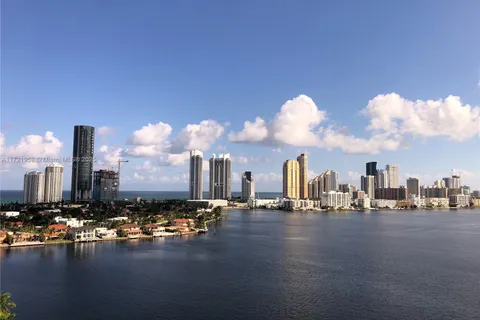 3600 Mystic Pointe Dr # 1717, Aventura FL 33180
