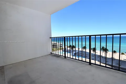 2401 S Ocean Dr # 1003, Hollywood FL 33019