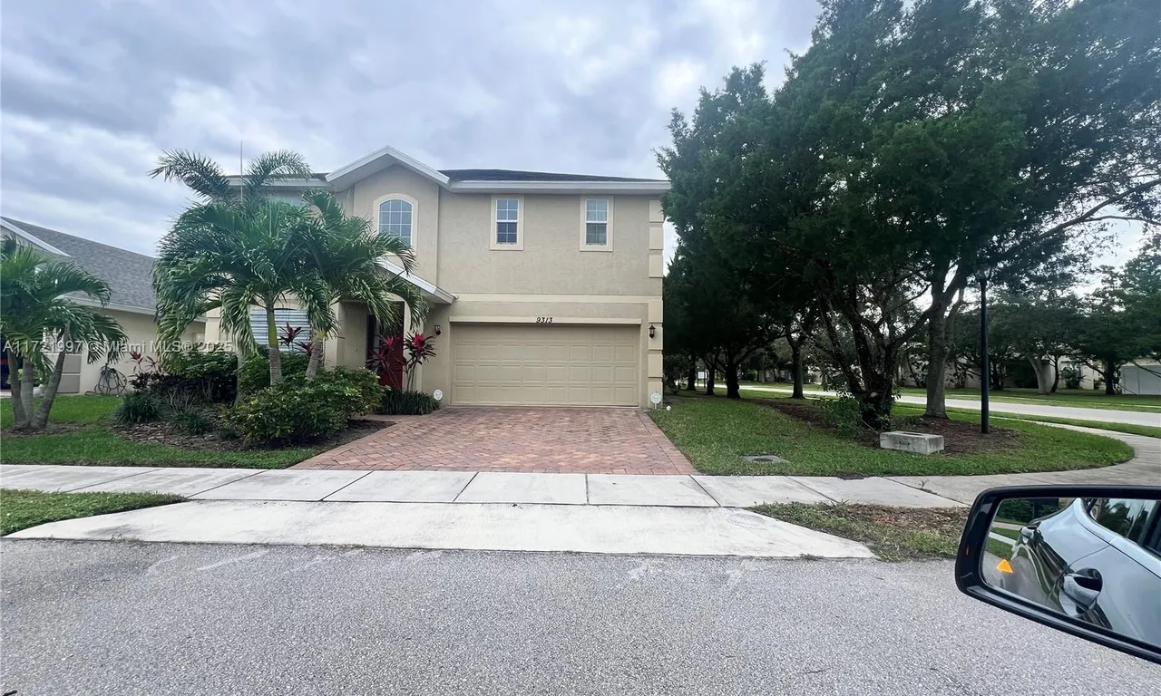 9313 Portside Dr, Fort Pierce FL 34945