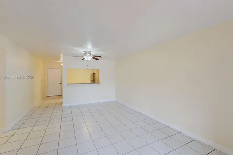 11207 SW 88th St # 217A, Miami FL 33176