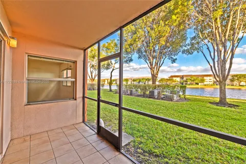 701 SW 141st Ave # 106R, Pembroke Pines FL 33027