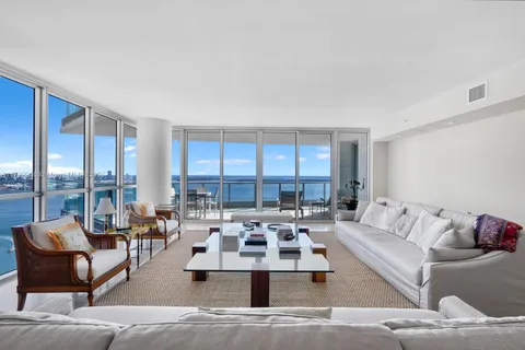 1331 Brickell Bay Dr # 3901, Miami FL 33131