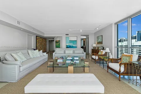 1331 Brickell Bay Dr # 3901, Miami FL 33131