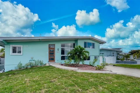 2512 Tortugas Ln, Fort Lauderdale FL 33312