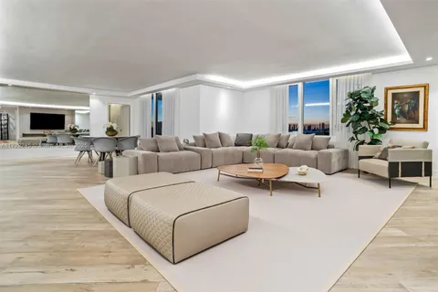 2301 Collins Ave # 1432, Miami Beach FL 33139