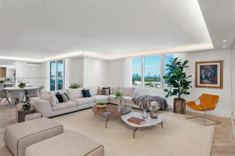 2301 Collins Ave # 1432, Miami Beach FL 33139